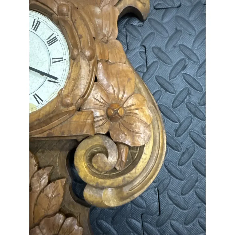 Clock baroque style